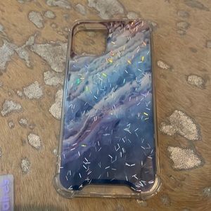 Brand new iPhone 12 mini cellphone case that is wireless charging compatible!